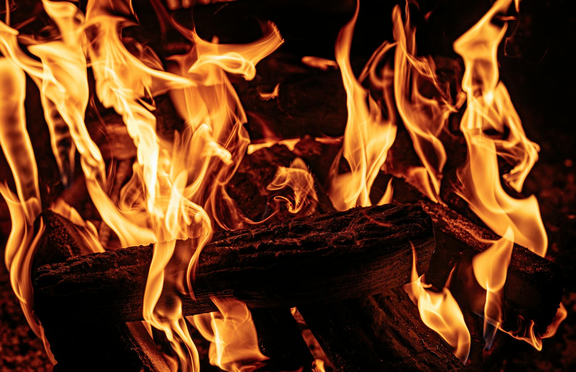 Kaminglas som blir svart: ved, luft och rengöring - preparation